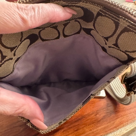 Coach Turn-lock - Picture 4 of 16